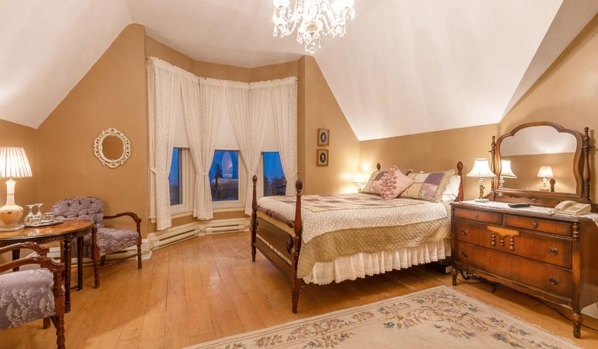 St. Martins Country Inn & Vaughan'S Restaurant Zewnętrze zdjęcie